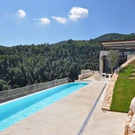 Papillon Villa Lucca